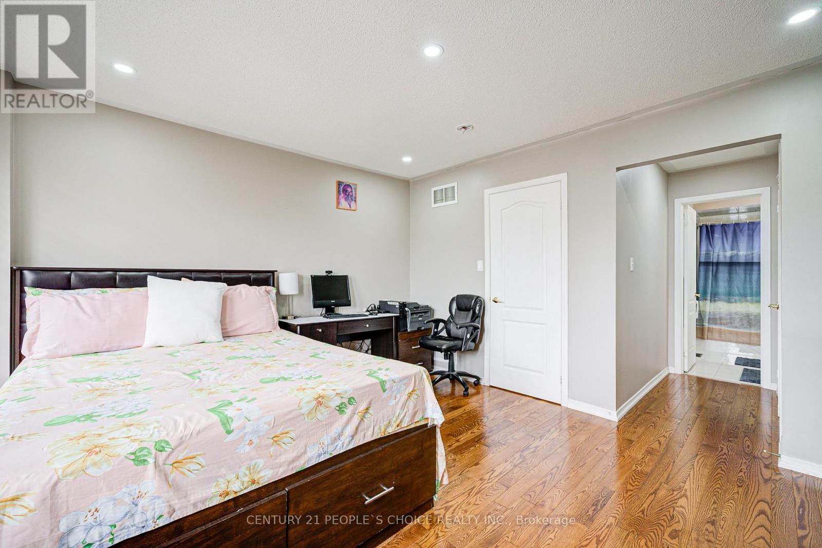 Photo 30 of 7 Heathbrook Avenue, Brampton ON