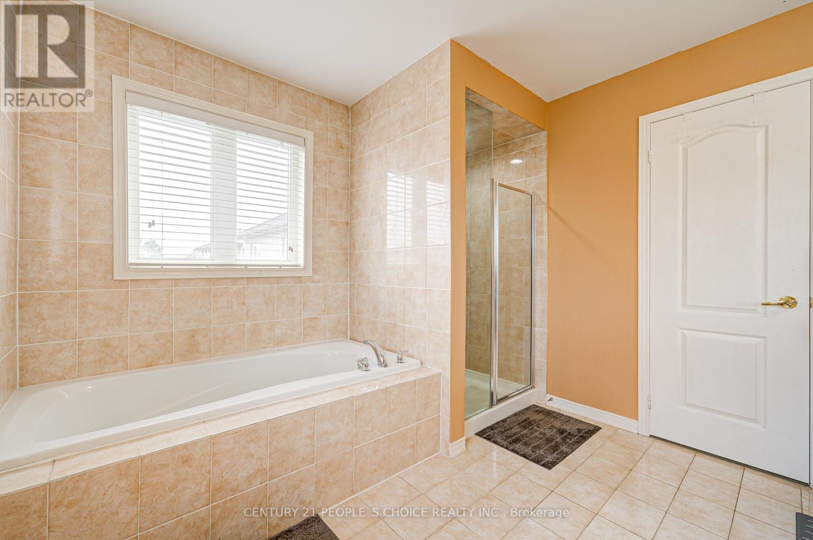Photo 34 of 7 Heathbrook Avenue, Brampton ON