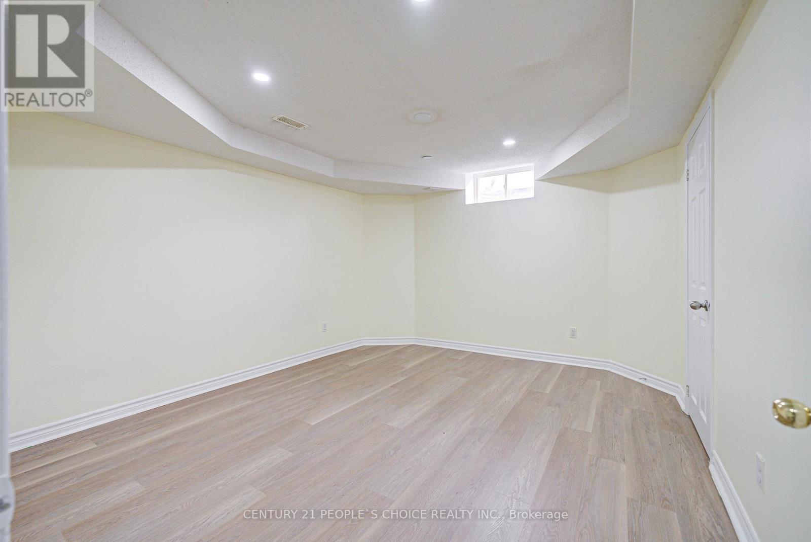 Photo 42 of 7 Heathbrook Avenue, Brampton ON