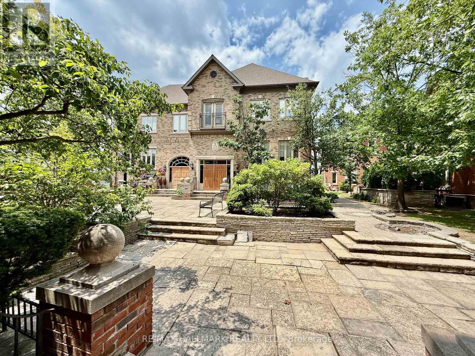 Photo 11 of 300 57 Village Centre Place, Mississauga ON