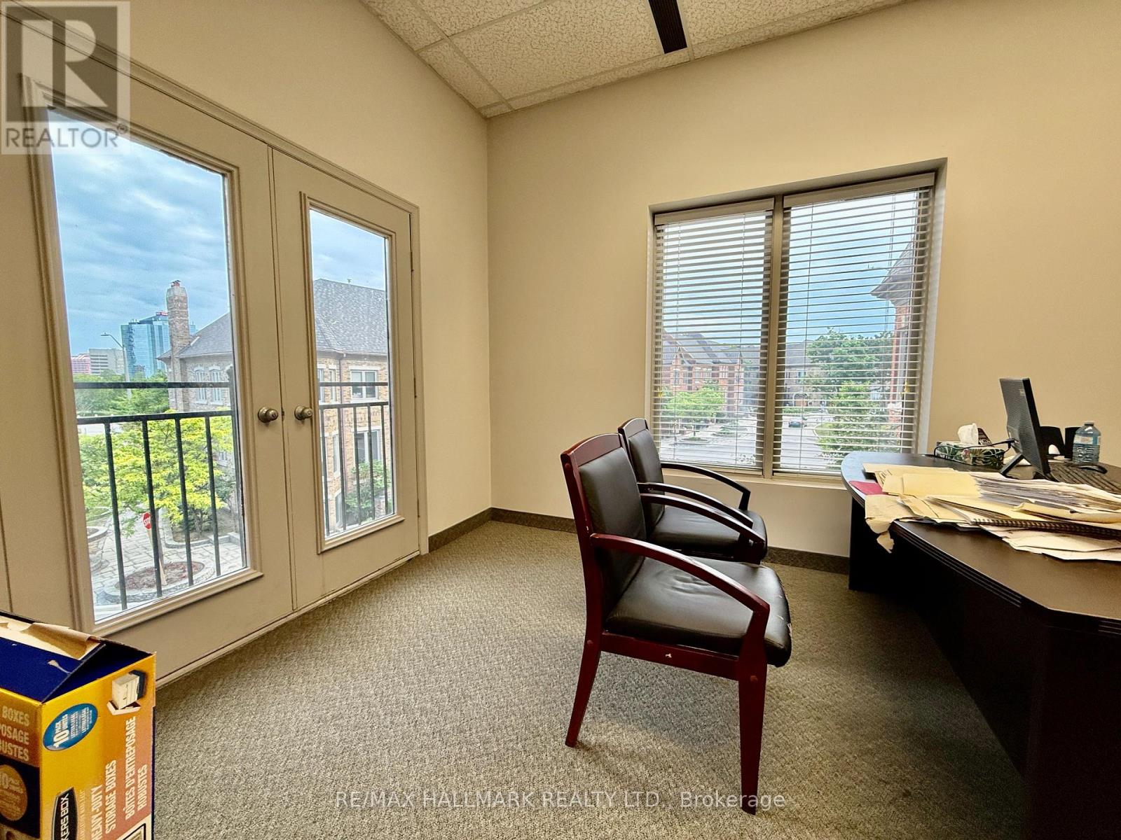 Photo 5 of 300 57 Village Centre Place, Mississauga ON