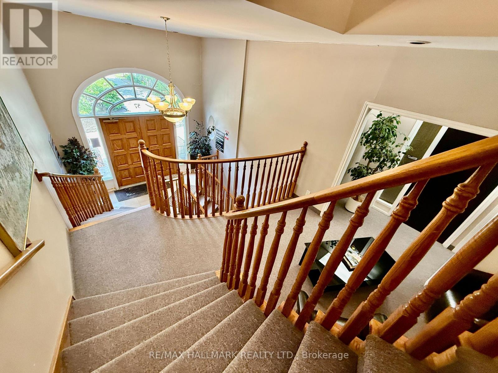 Photo 6 of 300 57 Village Centre Place, Mississauga ON