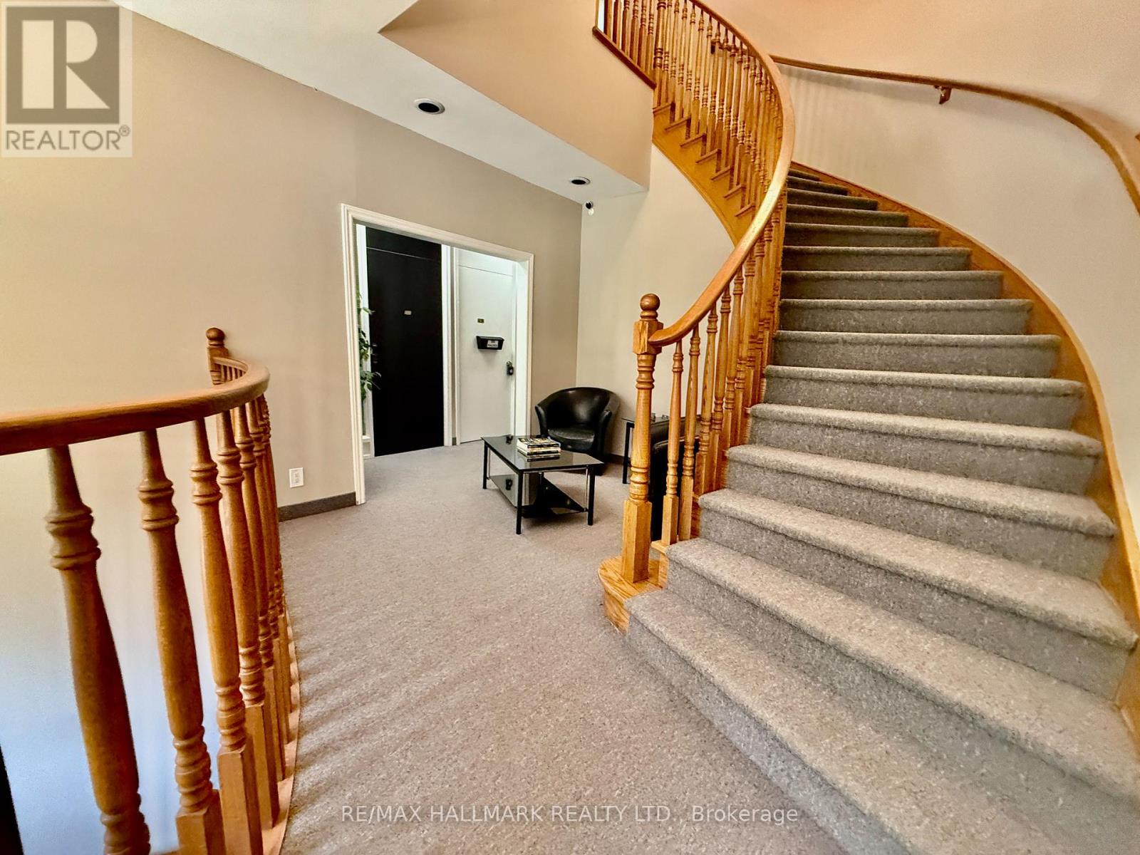 Photo 7 of 300 57 Village Centre Place, Mississauga ON