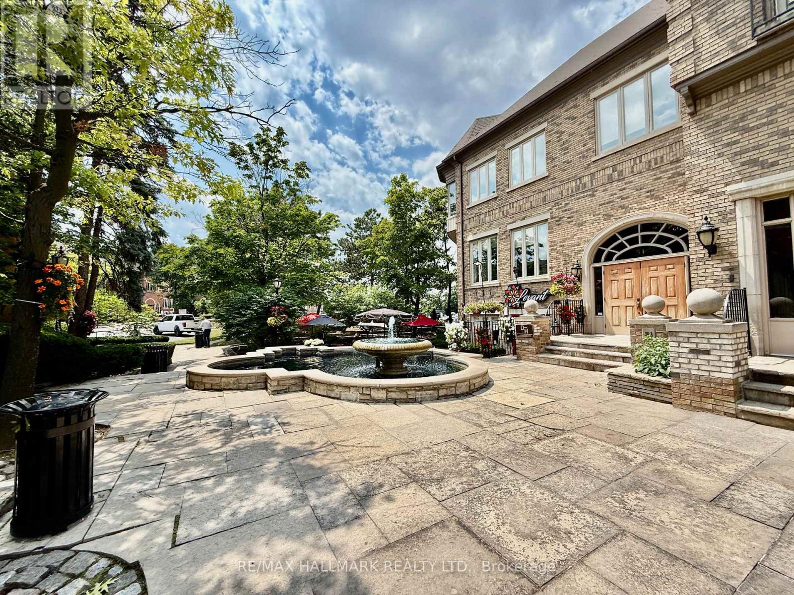 Photo 12 of 300 57 Village Centre Place, Mississauga ON