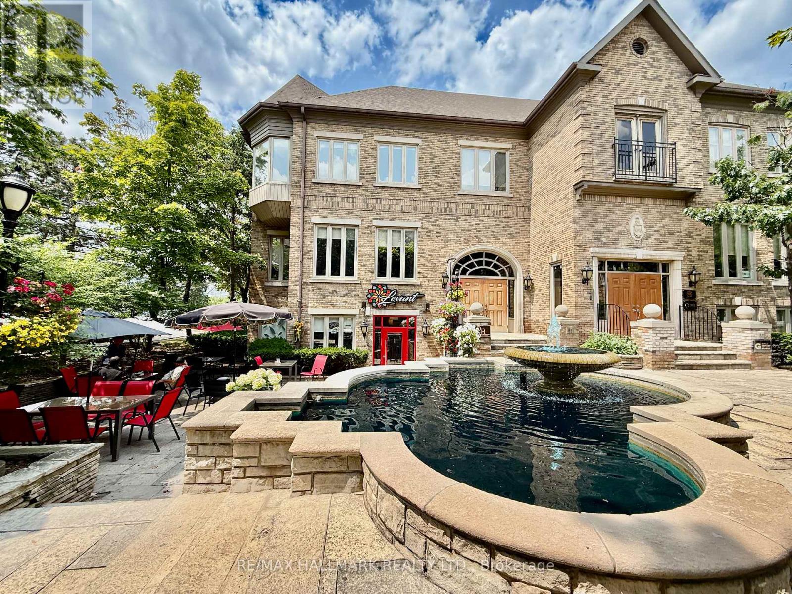 Photo 10 of 300 57 Village Centre Place, Mississauga ON