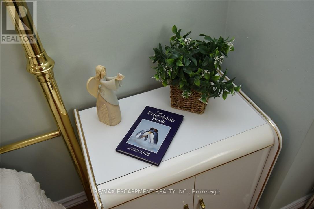 Photo 11 of 1610 2055 Upper Middle Road, Burlington ON