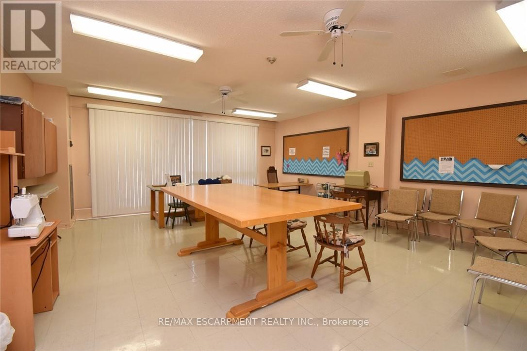 Photo 9 of 1610 2055 Upper Middle Road, Burlington ON