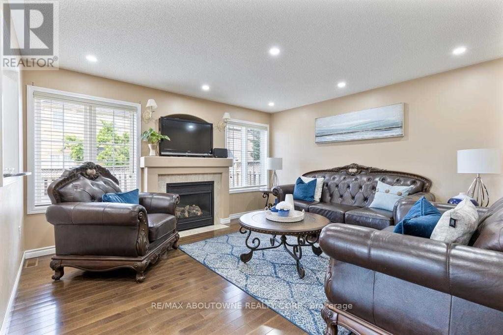 Photo 17 of 3875 Thomas Street, Mississauga ON
