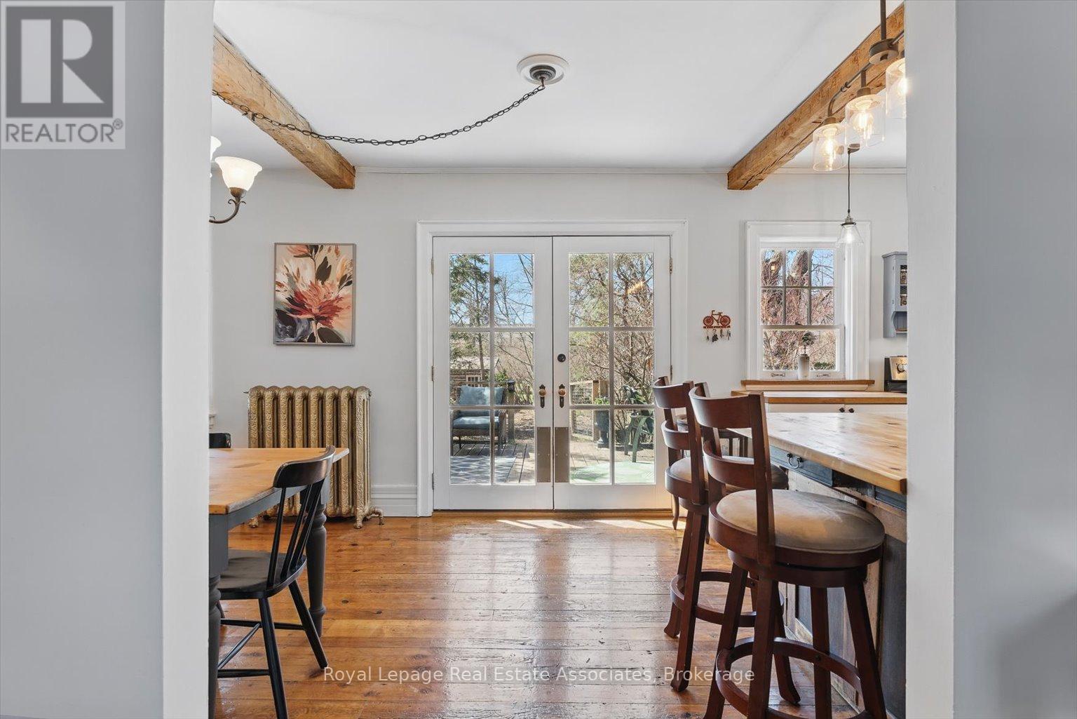 Photo 12 of 30 Oakwood Avenue S, Mississauga ON