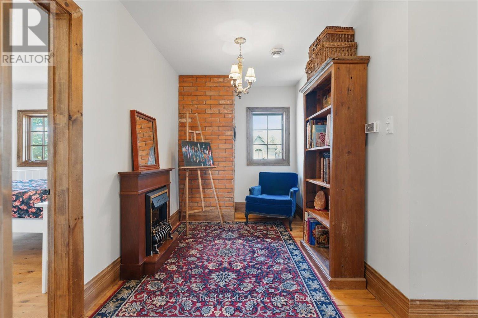 Photo 30 of 30 Oakwood Avenue S, Mississauga ON