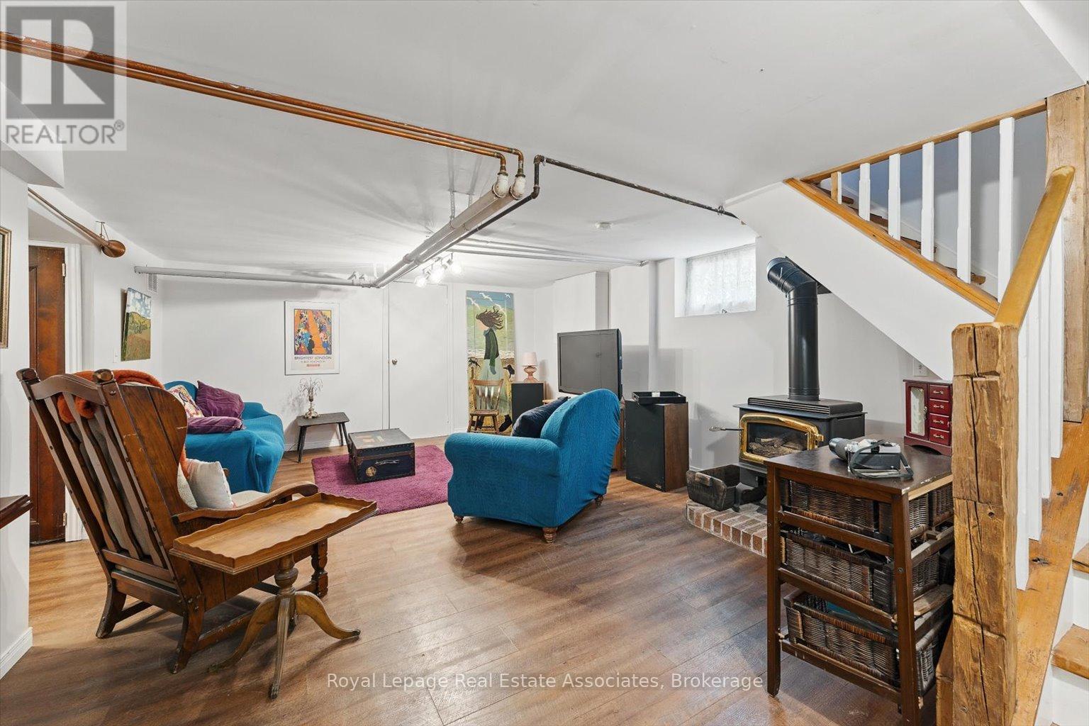 Photo 33 of 30 Oakwood Avenue S, Mississauga ON