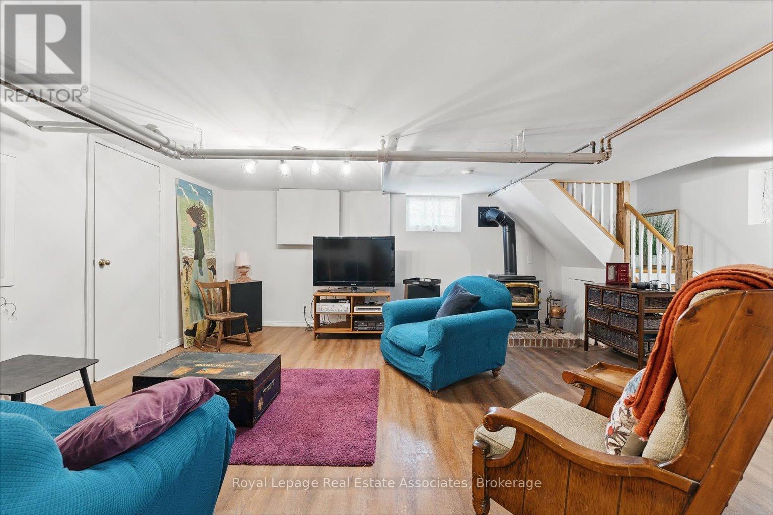 Photo 34 of 30 Oakwood Avenue S, Mississauga ON