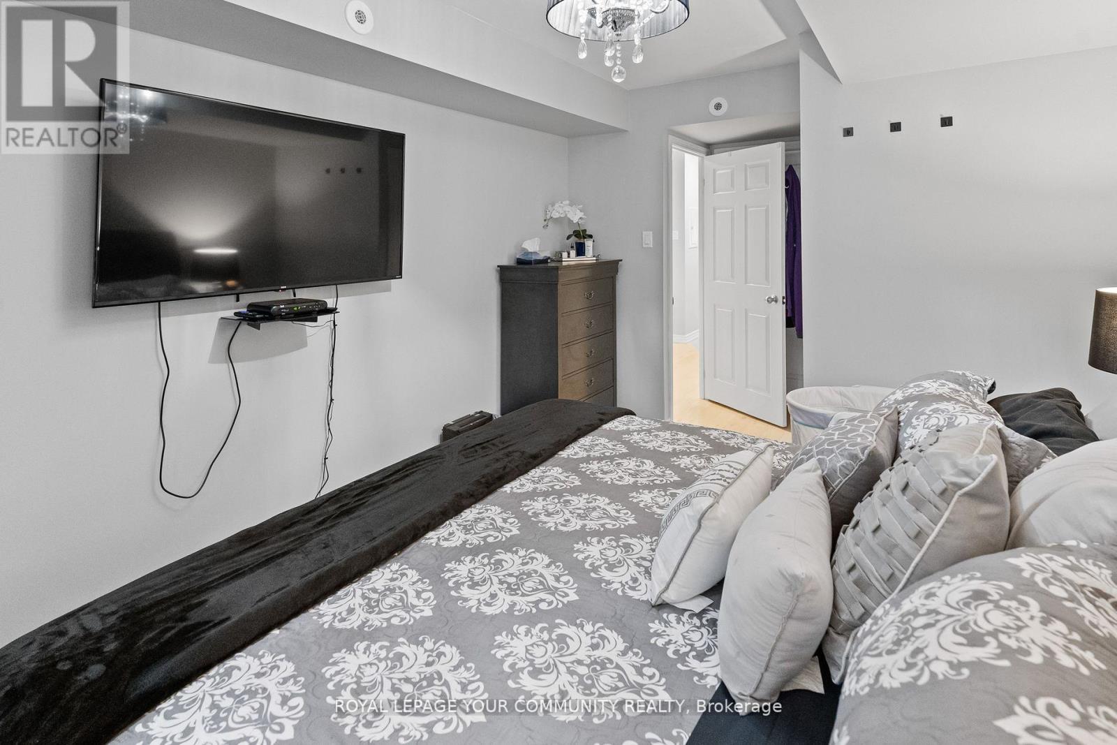 Photo 34 of 1035 55 George Appleton Way, Toronto ON