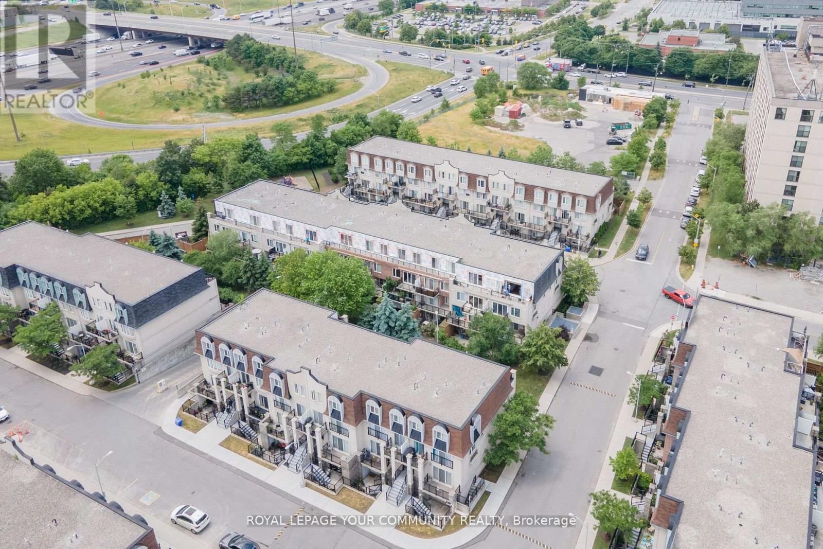 Photo 32 of 1035 55 George Appleton Way, Toronto ON