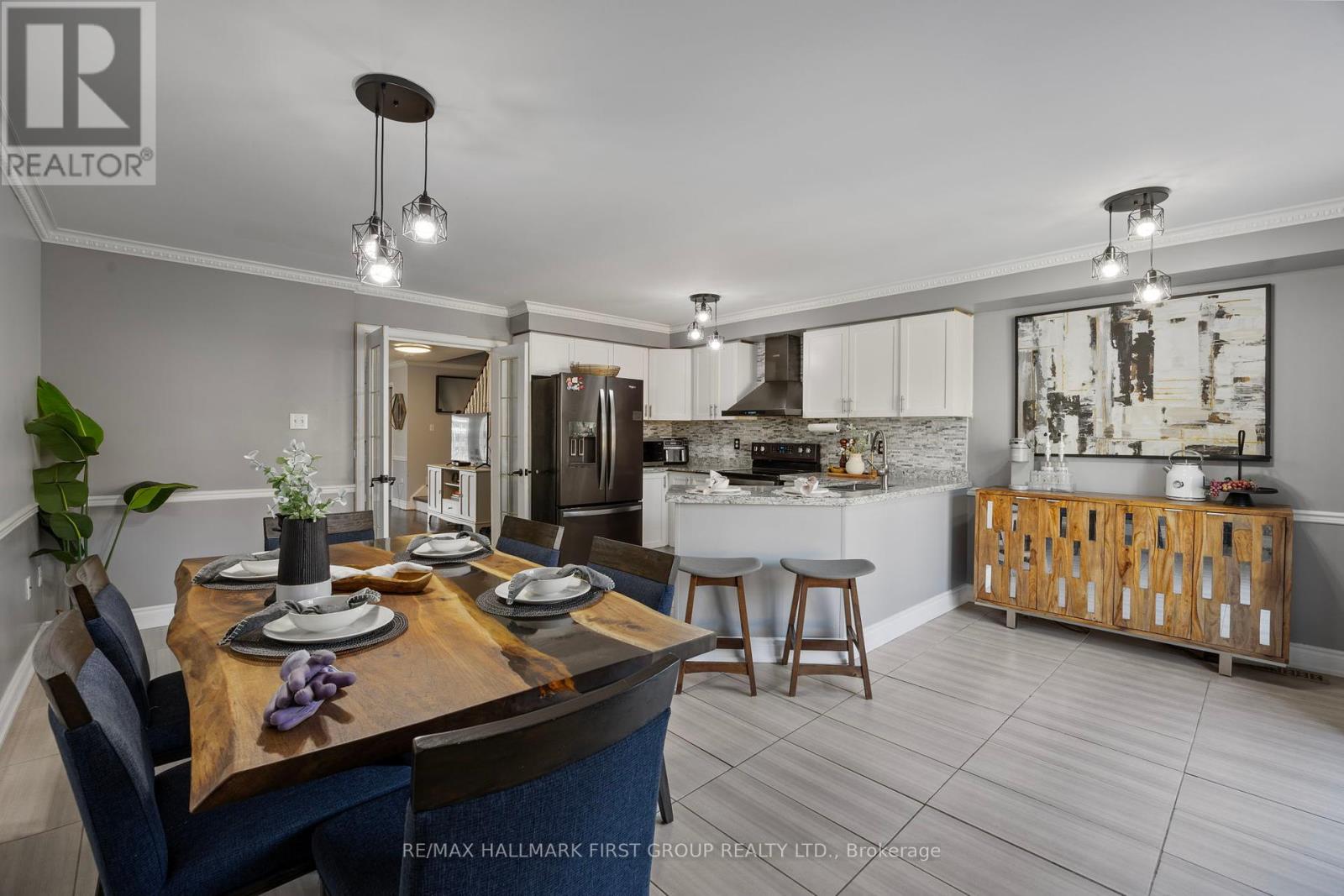 Photo 16 of 41 Silo Court, Brampton ON