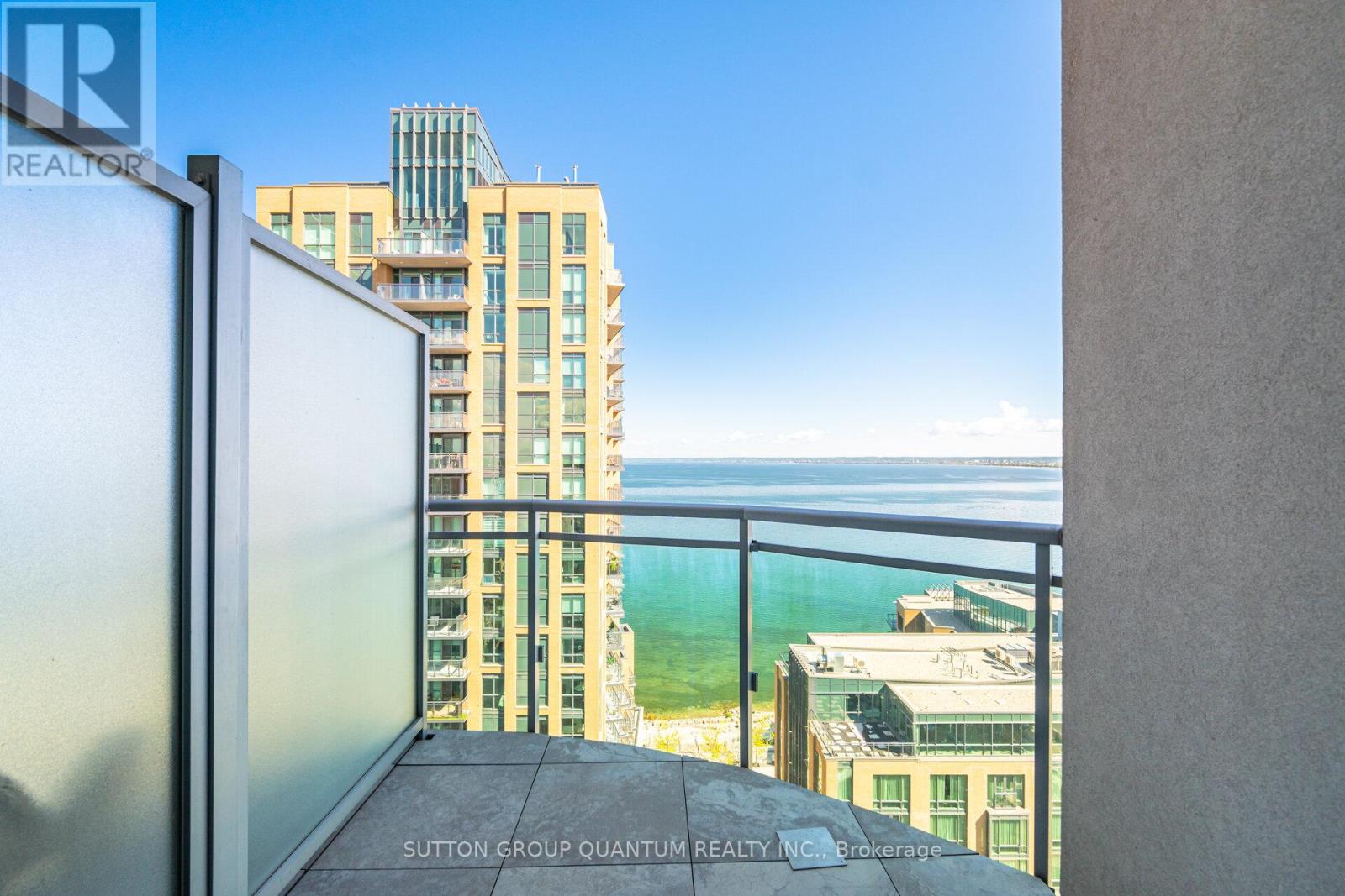 Photo 7 of Ph 2 360 Pearl Street, Burlington ON