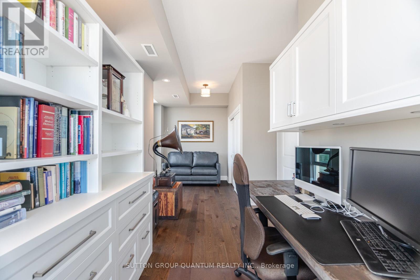 Photo 35 of Ph 2 360 Pearl Street, Burlington ON