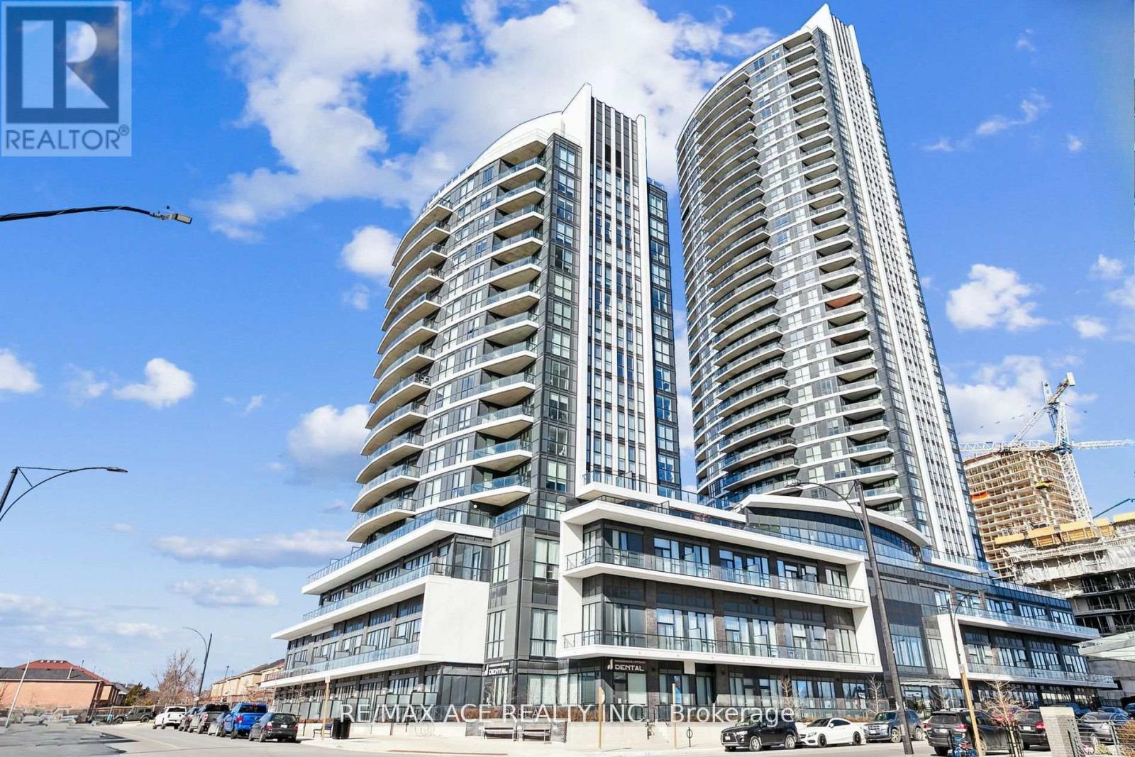 Photo 28 of 101 65 Watergarden Drive, Mississauga ON