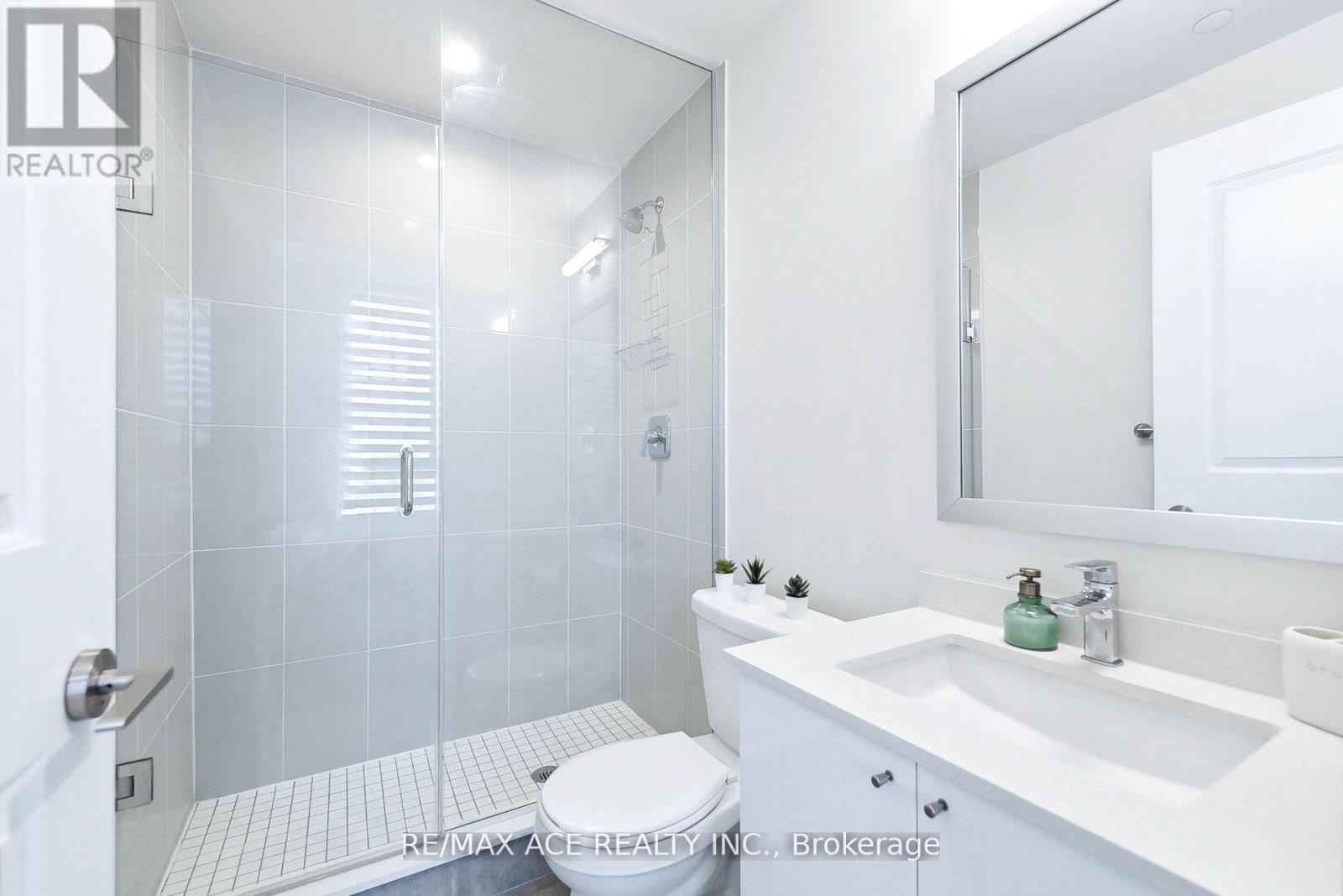 Photo 22 of 101 65 Watergarden Drive, Mississauga ON