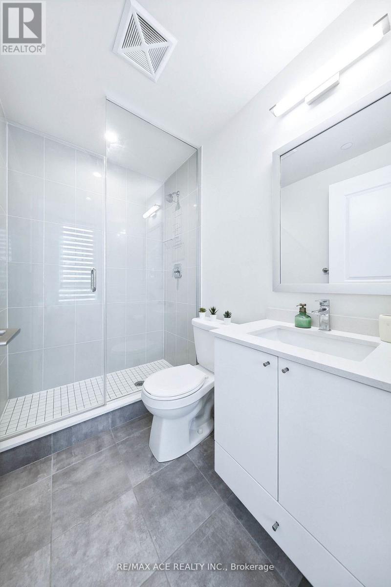 Photo 15 of 101 65 Watergarden Drive, Mississauga ON