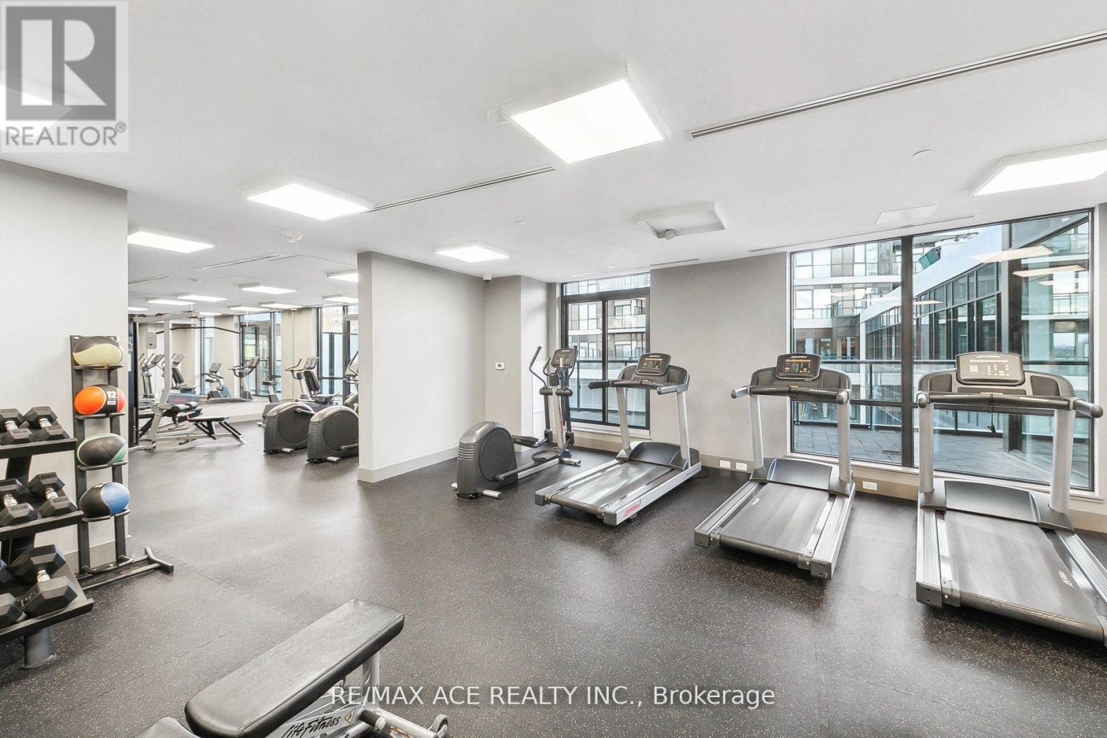 Photo 1 of 101 65 Watergarden Drive, Mississauga ON