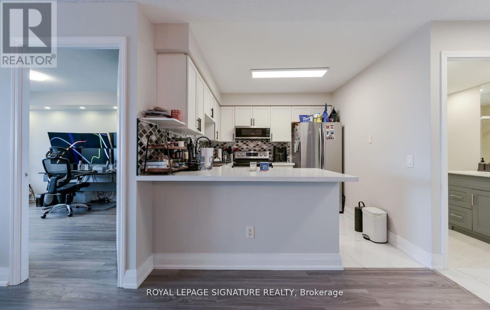 Photo 19 of 1126 25 Kingsbridge Garden Circle, Mississauga ON