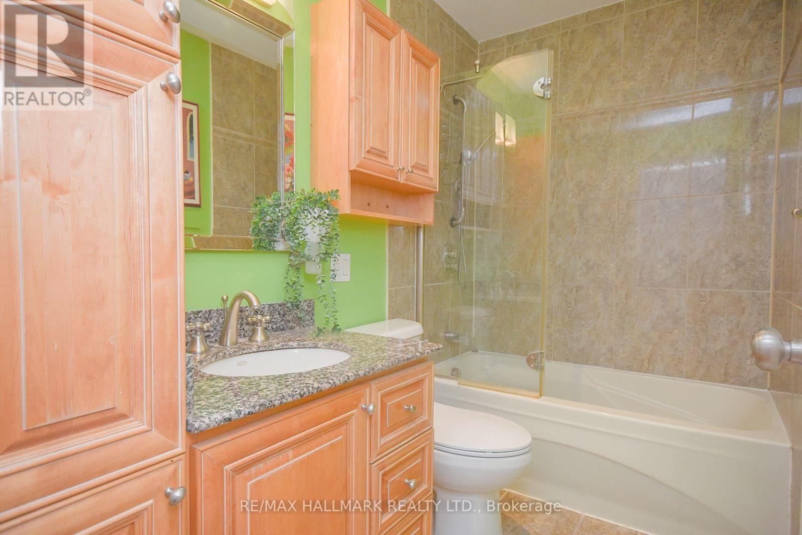 Photo 10 of 1400 Kenmuir Avenue, Mississauga ON