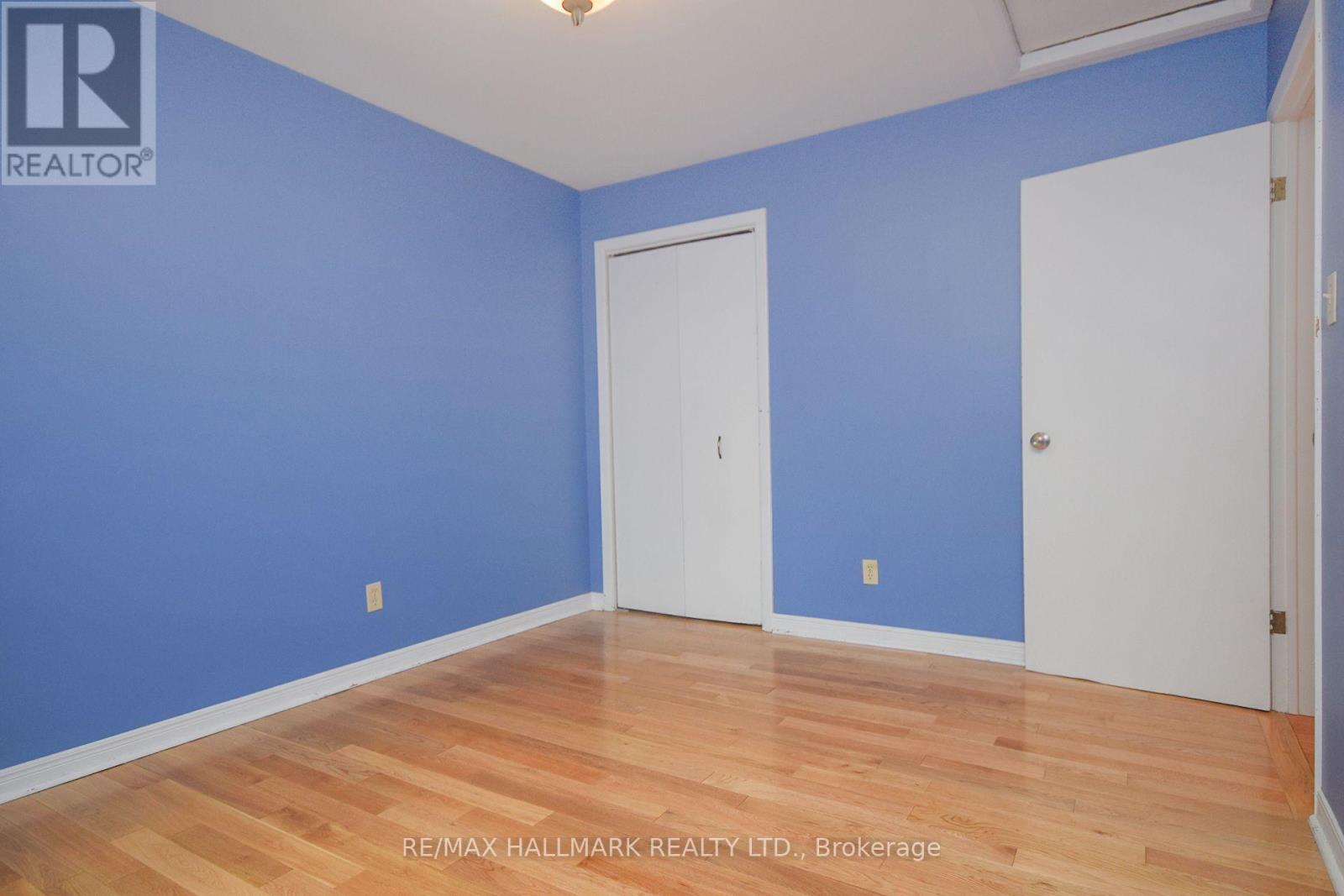 Photo 3 of 1400 Kenmuir Avenue, Mississauga ON