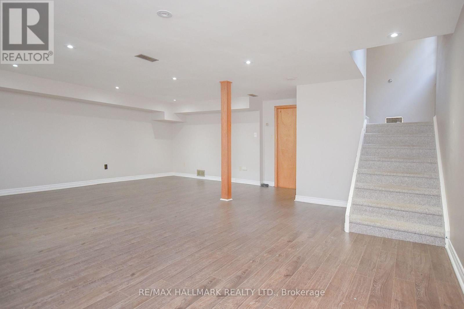 Photo 9 of 1400 Kenmuir Avenue, Mississauga ON