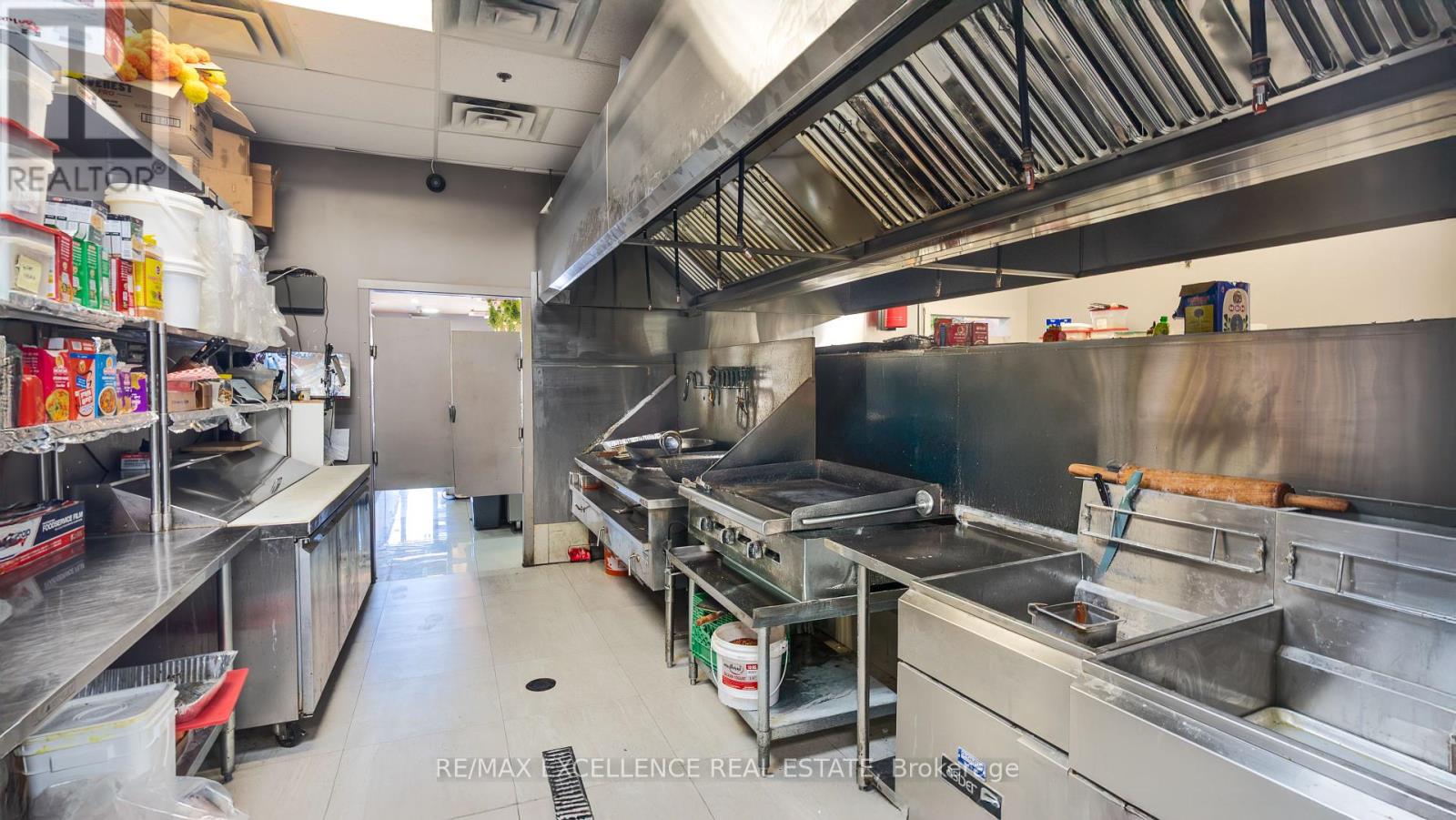 Photo 12 of 12 4665 Central Parkway E, Mississauga ON