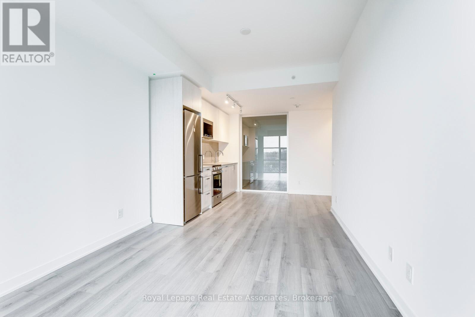 Photo 22 of 419 1787 St Clair Avenue W, Toronto ON