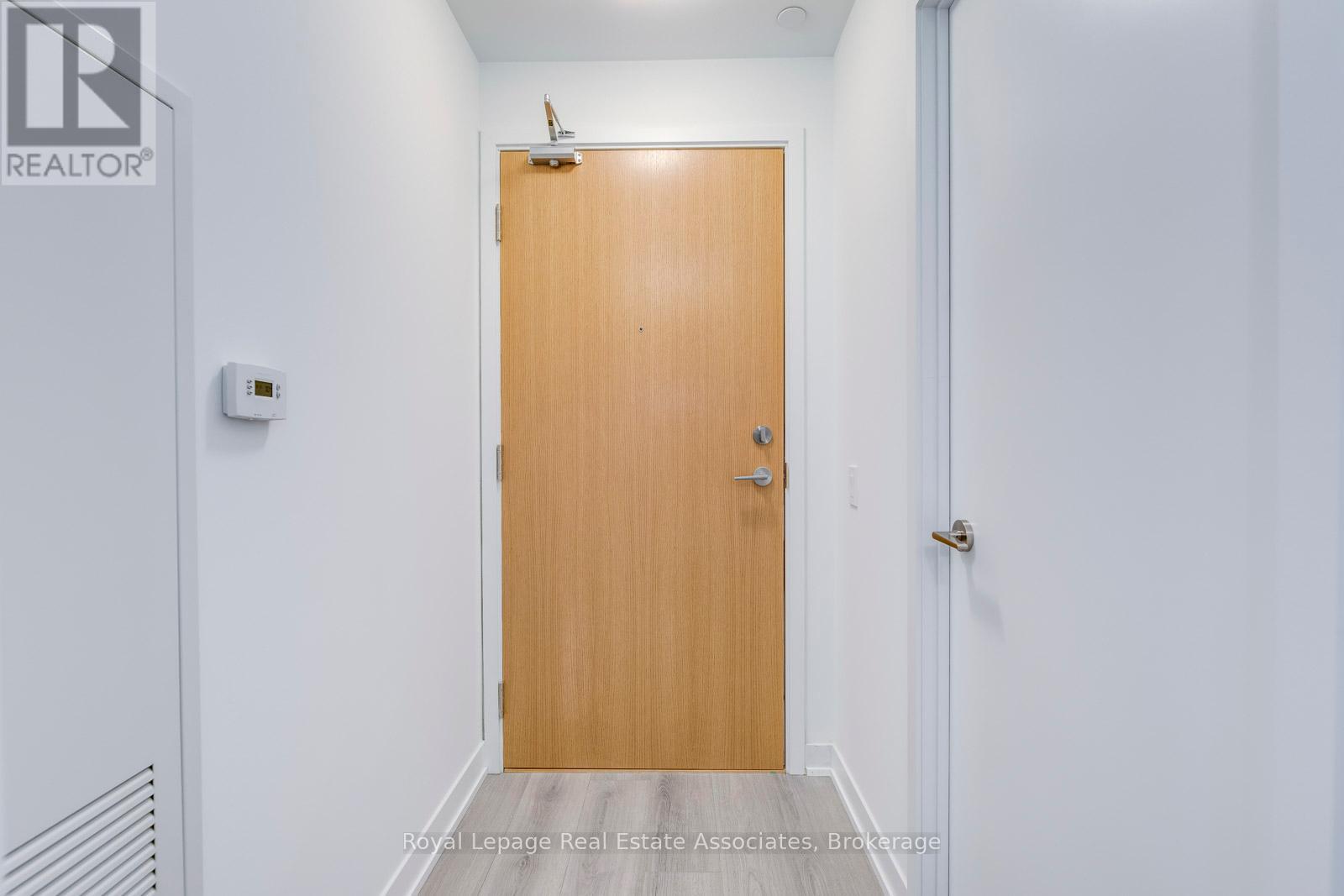 Photo 24 of 419 1787 St Clair Avenue W, Toronto ON