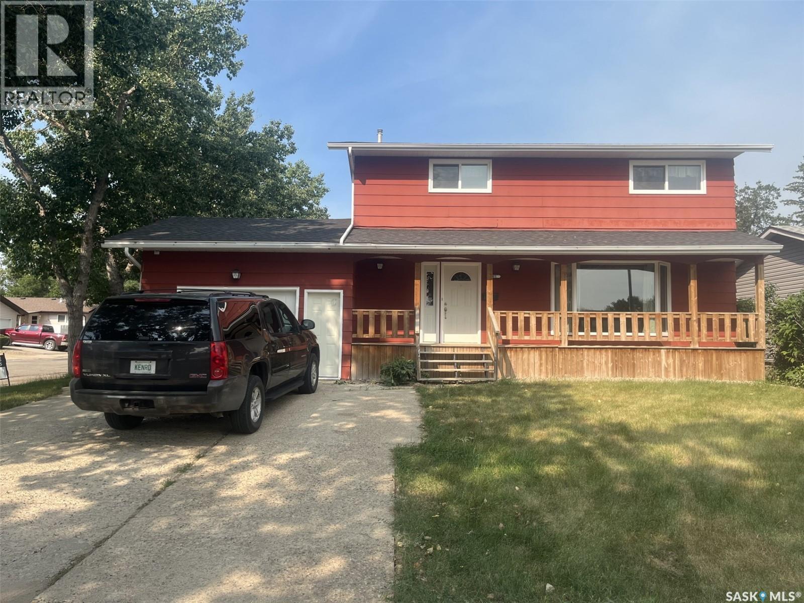 Photo 8 of 401 Sovereign Crescent, Rosetown SK