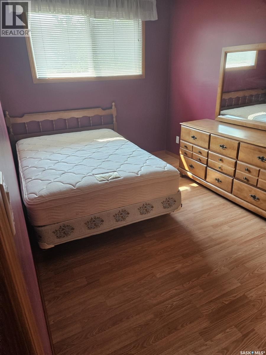 Photo 15 of 401 Sovereign Crescent, Rosetown SK