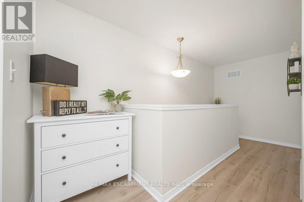 Photo 1 of 14 355 Fisher Mills Road, Cambridge ON