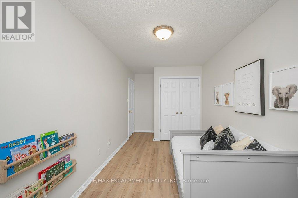Photo 7 of 14 355 Fisher Mills Road, Cambridge ON