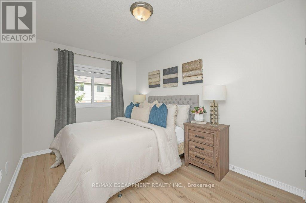 Photo 27 of 14 355 Fisher Mills Road, Cambridge ON