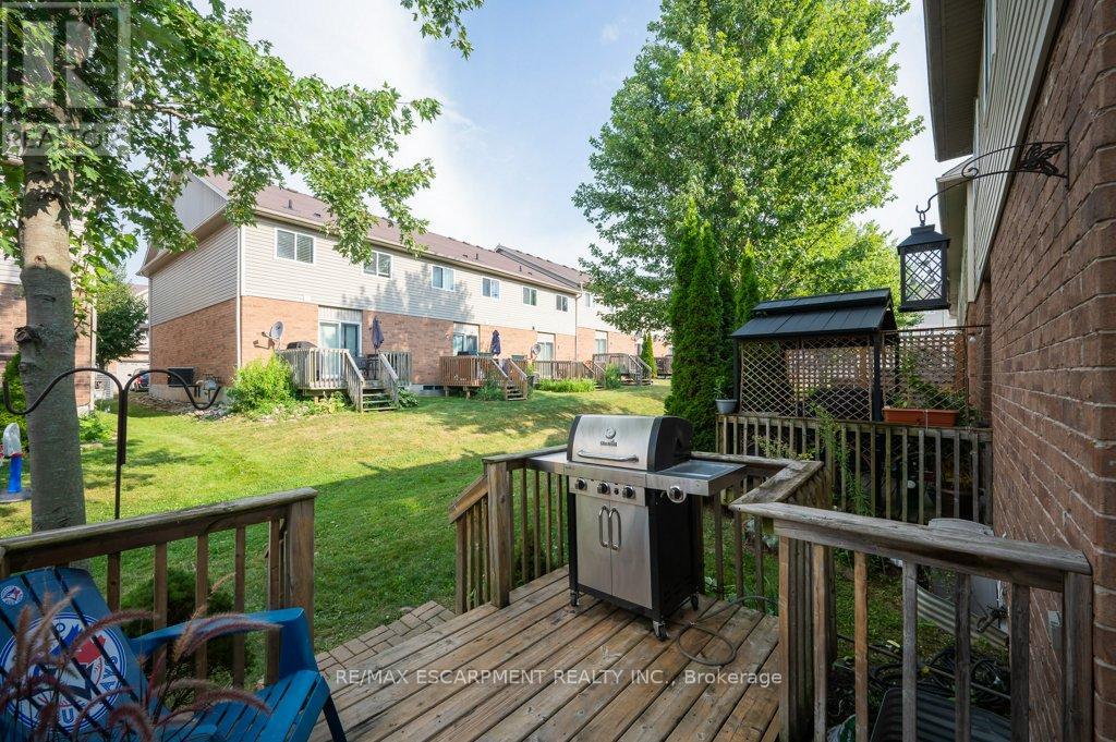 Photo 11 of 14 355 Fisher Mills Road, Cambridge ON