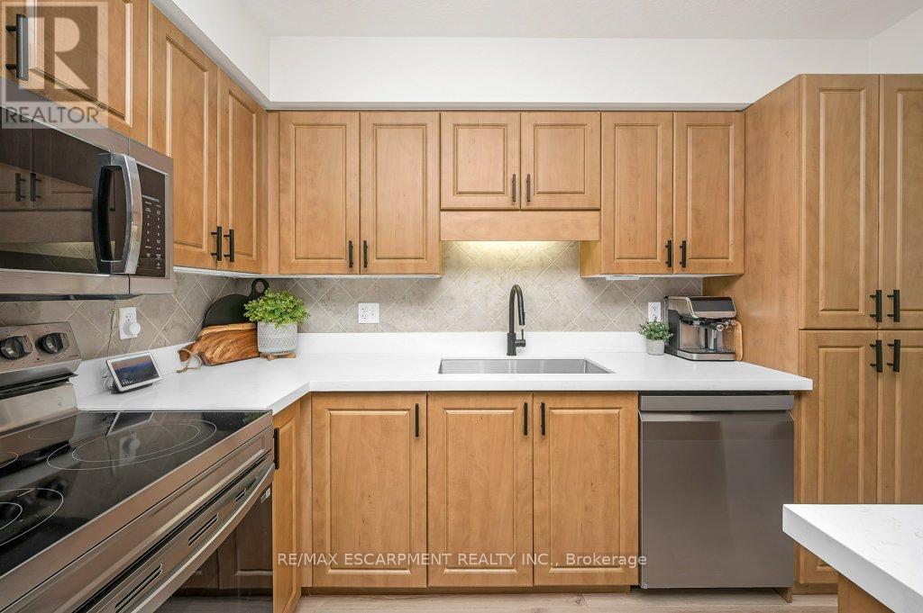Photo 21 of 14 355 Fisher Mills Road, Cambridge ON