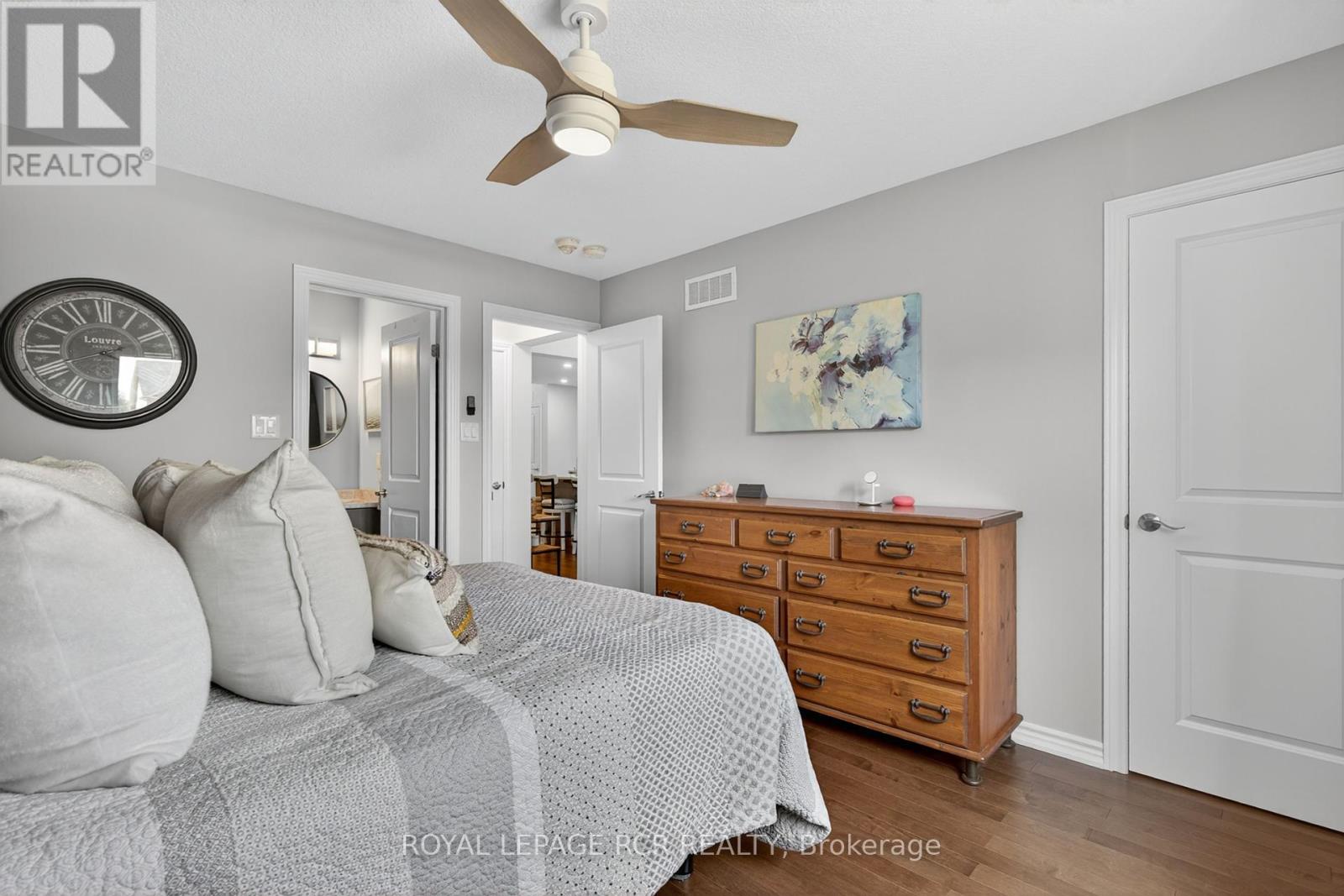 Photo 18 of 24 Westminster Crescent, Centre Wellington ON