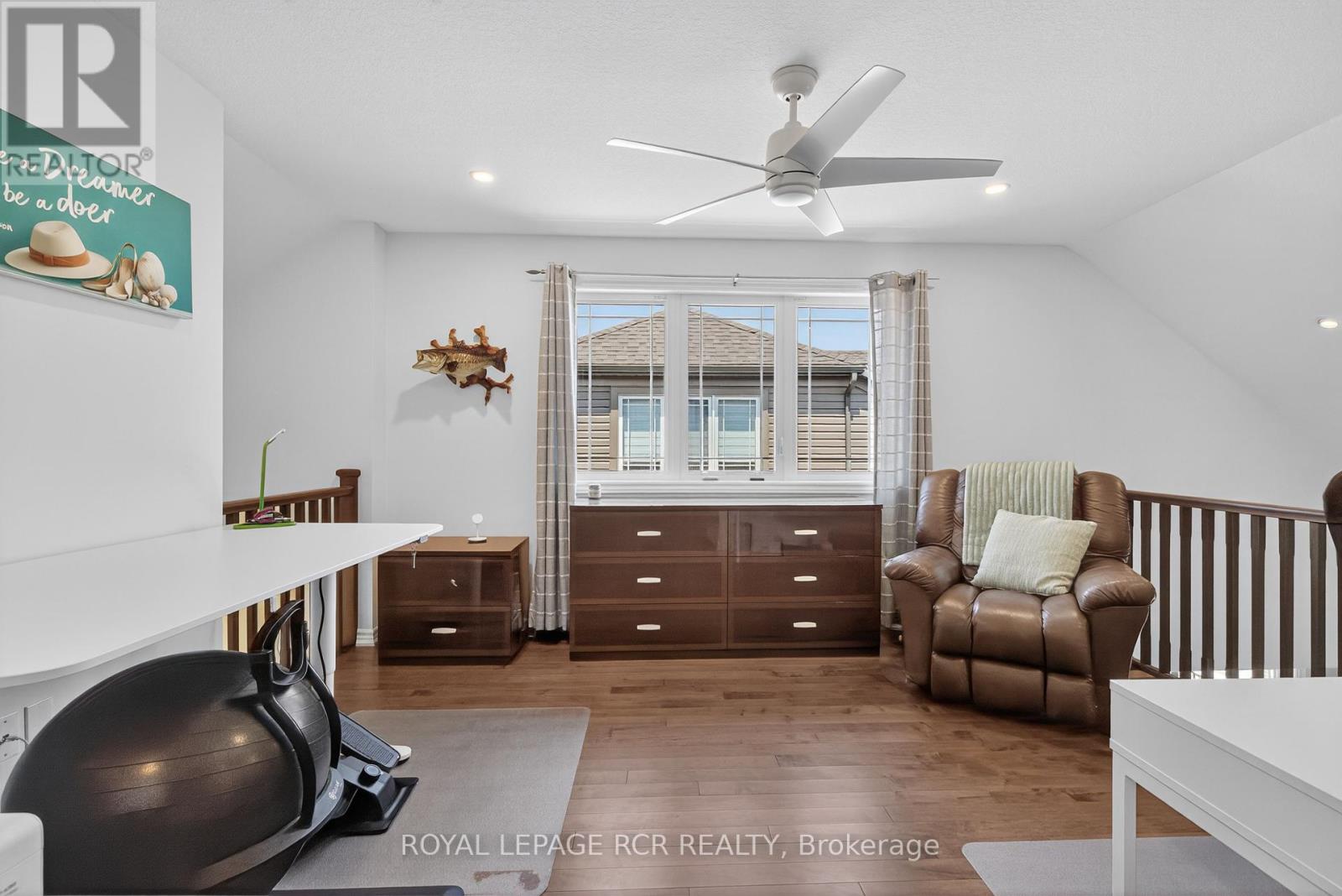 Photo 20 of 24 Westminster Crescent, Centre Wellington ON