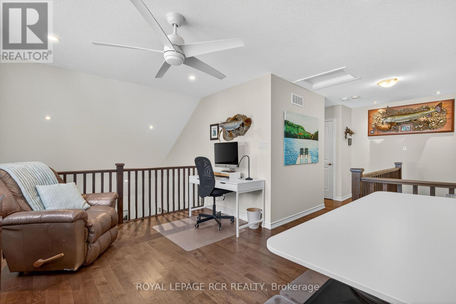 Photo 21 of 24 Westminster Crescent, Centre Wellington ON