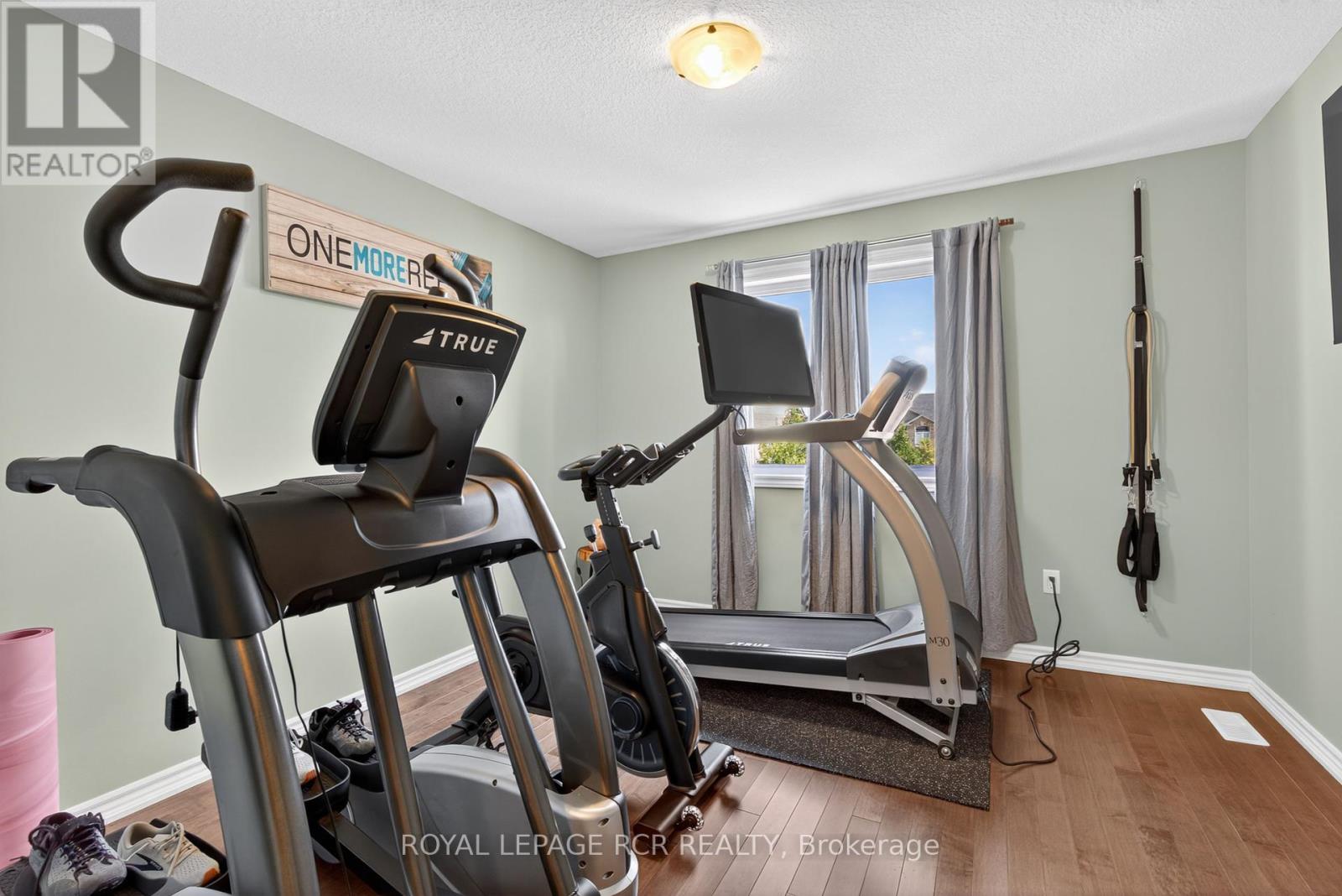 Photo 22 of 24 Westminster Crescent, Centre Wellington ON