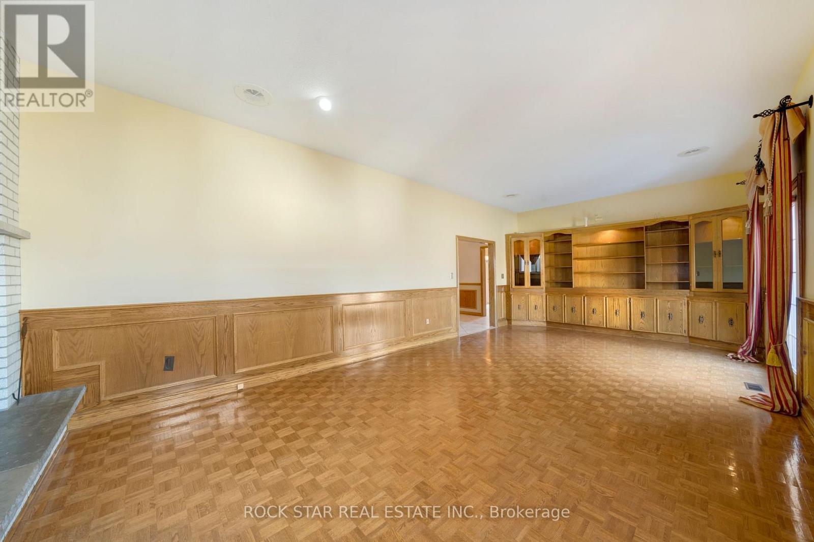 Photo 26 of 7105 York Drive, Niagara Falls ON