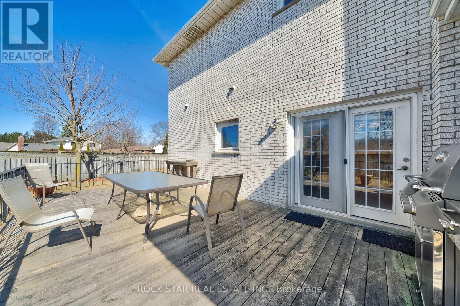 Photo 28 of 7105 York Drive, Niagara Falls ON