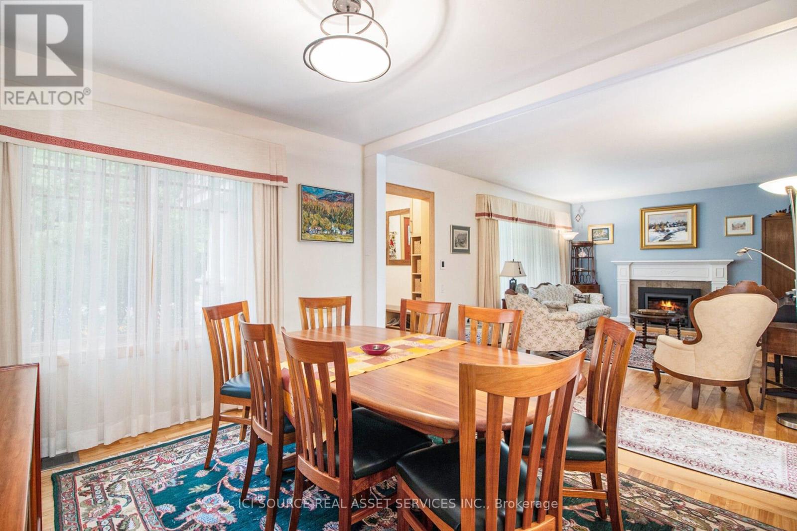 Photo 4 of 53 Birch Avenue, Ottawa ON