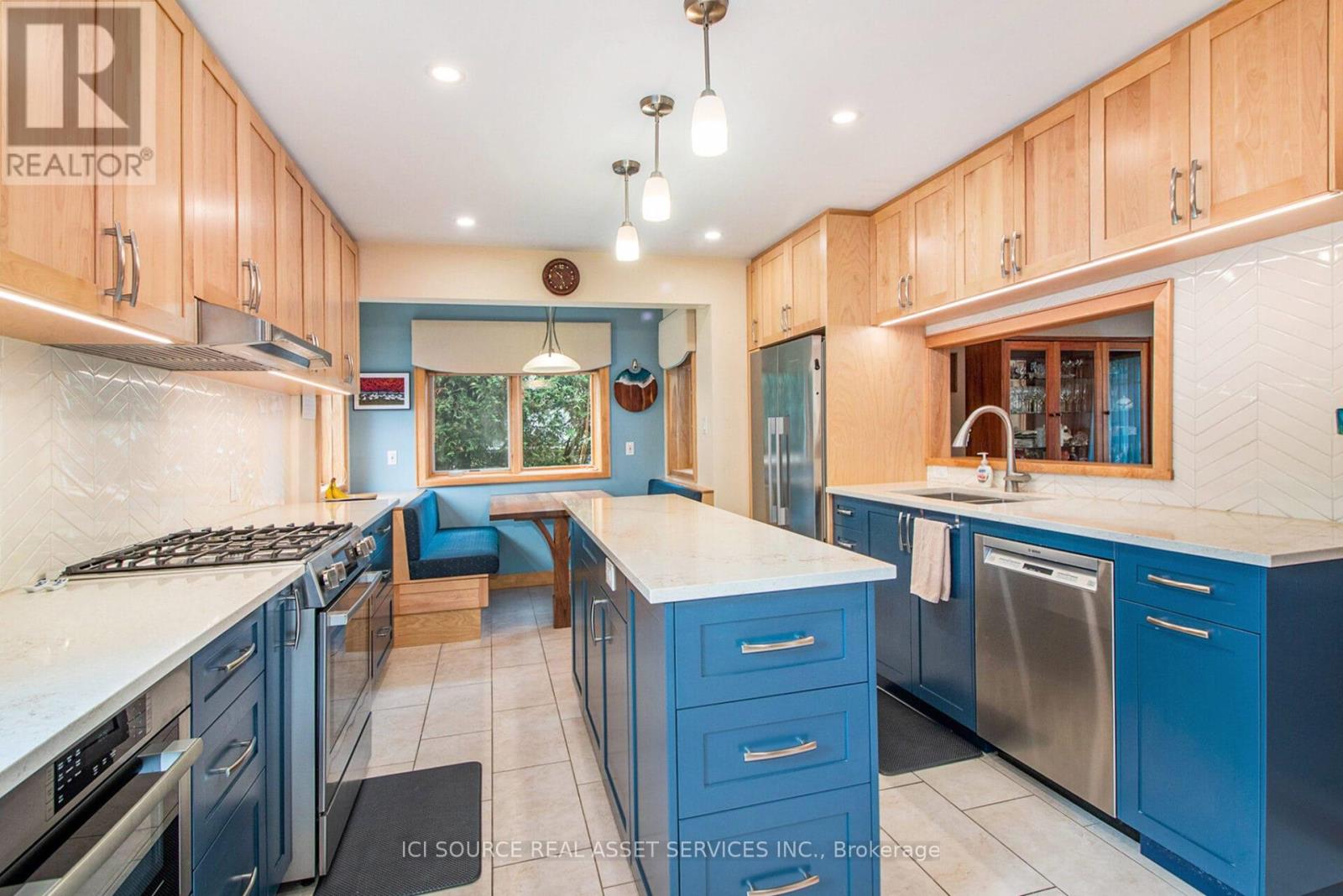 Photo 24 of 53 Birch Avenue, Ottawa ON