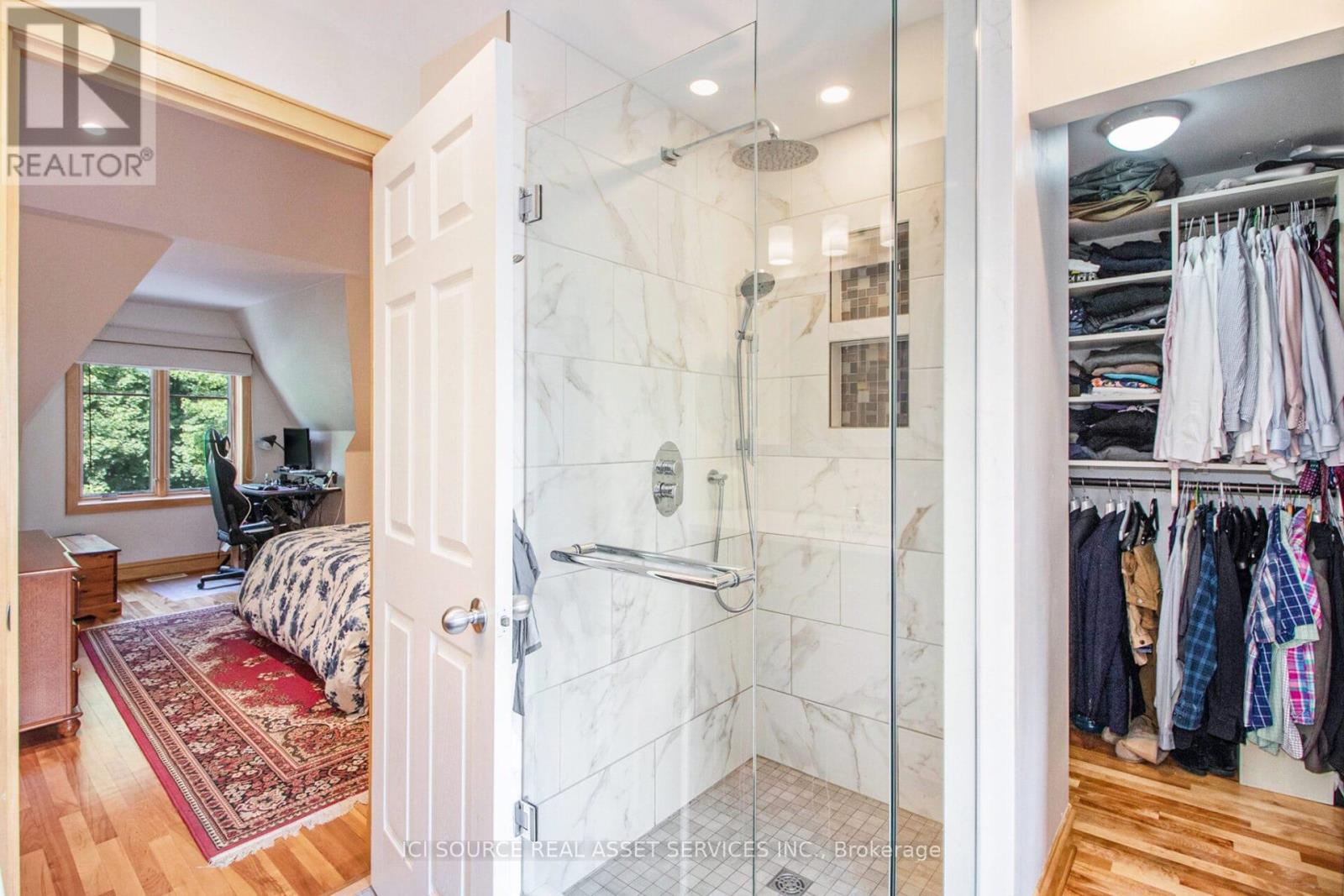 Photo 14 of 53 Birch Avenue, Ottawa ON