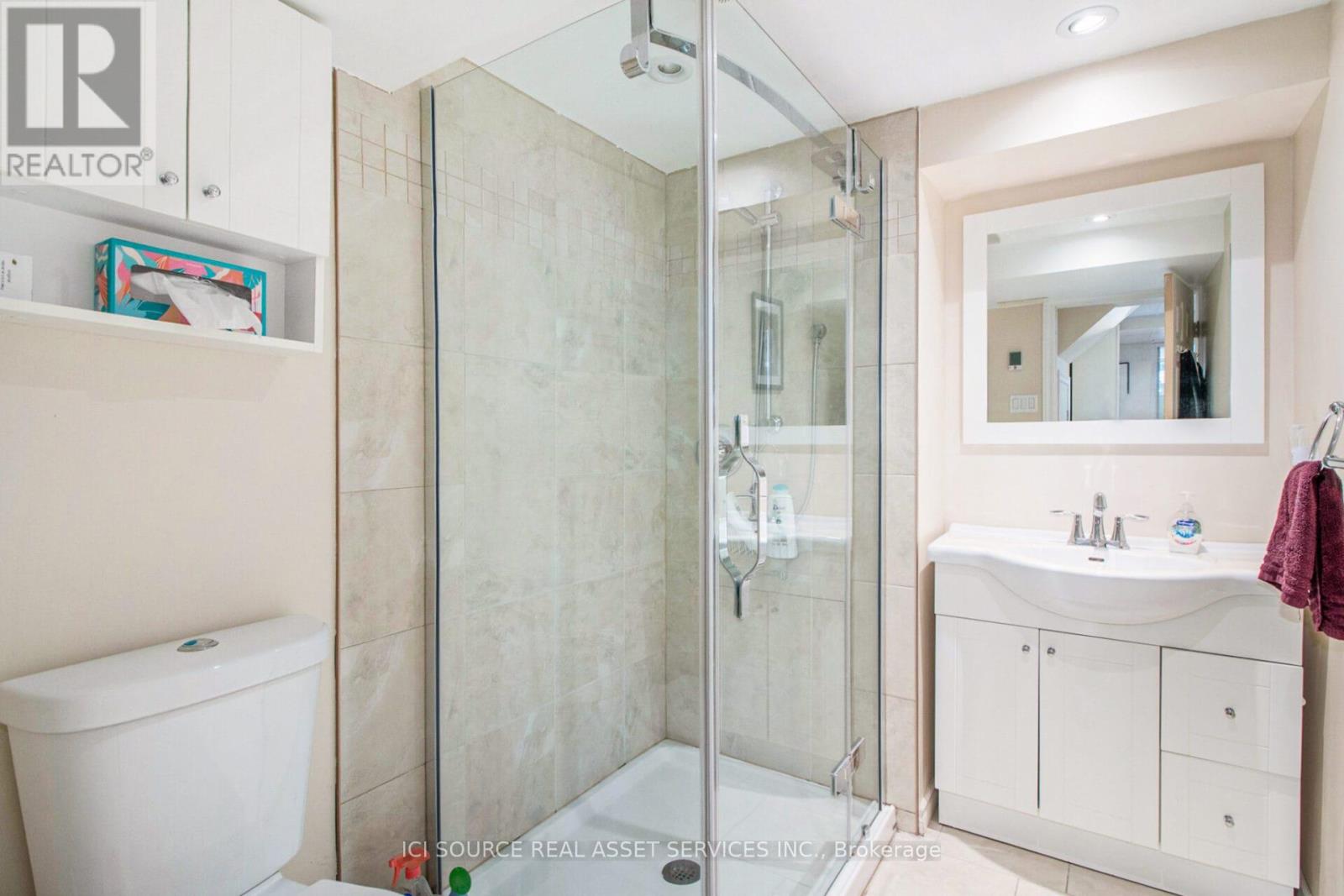 Photo 18 of 53 Birch Avenue, Ottawa ON