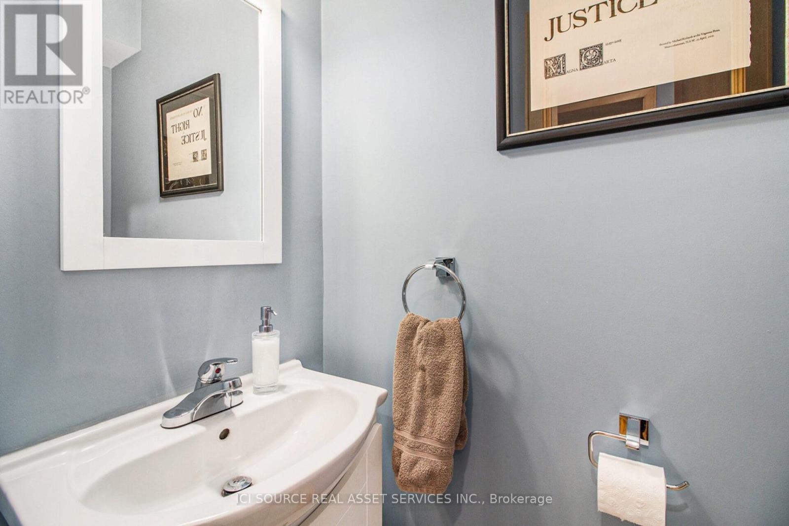 Photo 23 of 53 Birch Avenue, Ottawa ON